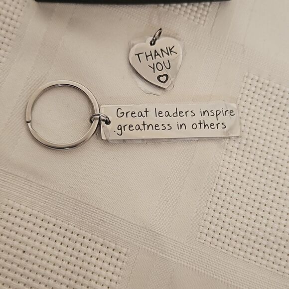Fleure Esme Heart Friendship Keychain Silver - Picture 5 of 16